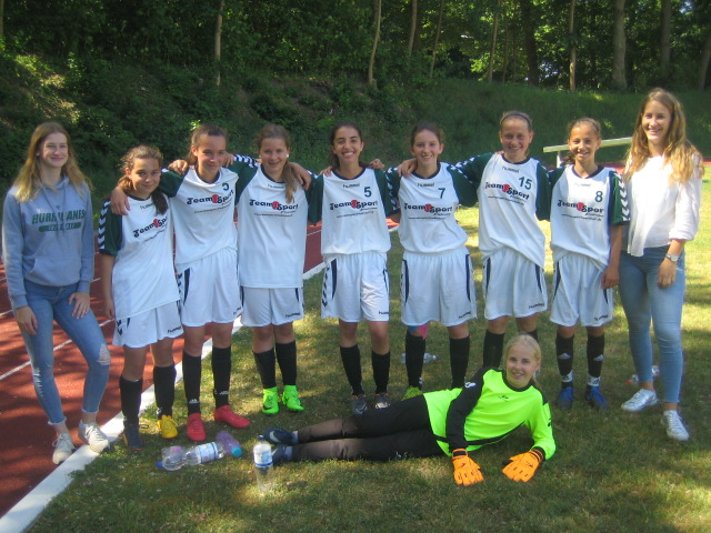 W3-Fußball-Mädchen